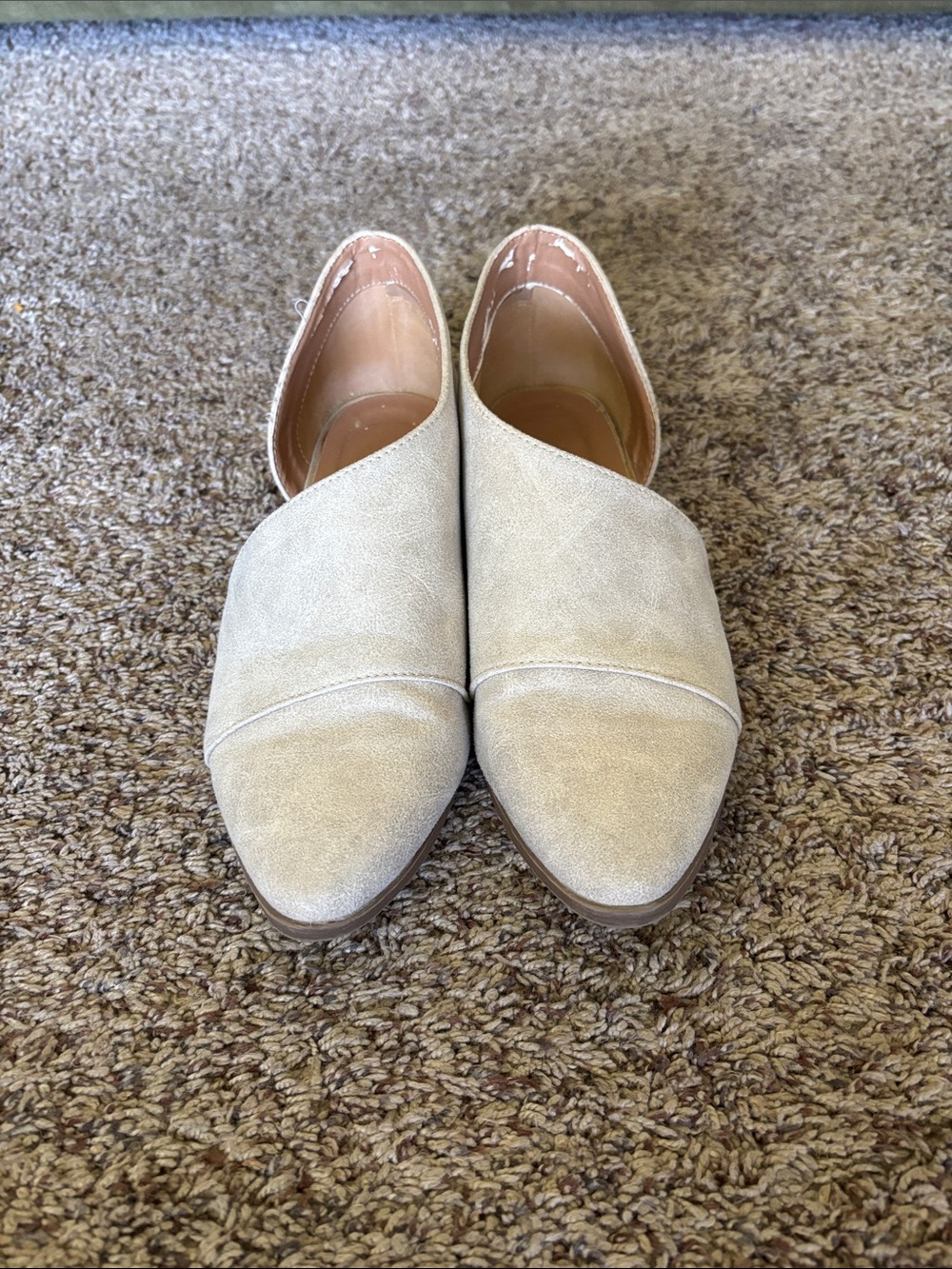 Qupid cut-out flats size 8